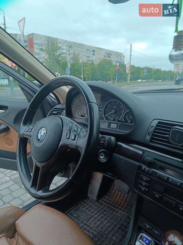 Седан BMW 3 Series 2002 в Ужгороде