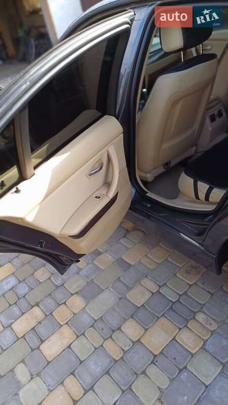 Седан BMW 3 Series 2005 в Гадяче