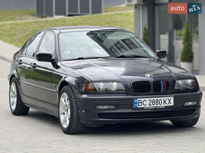 Седан BMW 3 Series 2000 в Новояворовске