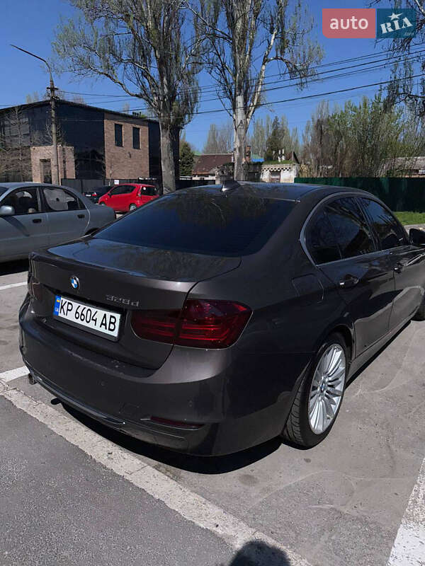 Седан BMW 3 Series 2014 в Запорожье
