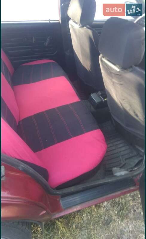 Седан BMW 3 Series 1987 в Константиновке (Краматорского района) фото 8 Седан BMW 3 Series 1987 в Константиновке (Краматорского района)