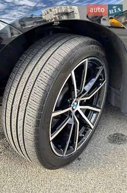 Седан BMW 3 Series 2021 в 