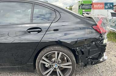 Седан BMW 3 Series 2023 в 