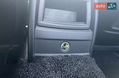 Седан BMW 3 Series 2016 в 