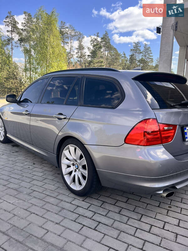 Универсал BMW 3 Series 2010 в Костополе