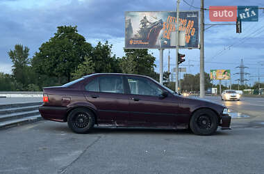 Седан BMW 3 Series 1993 в 