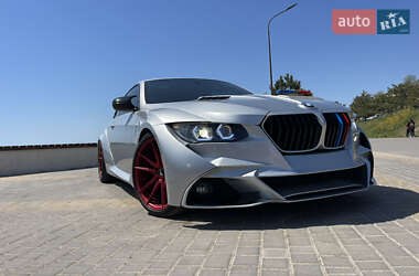 Купе BMW 3 Series 2011 в 