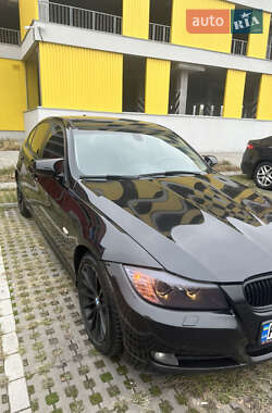 Седан BMW 3 Series 2011 в 