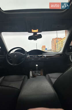 Седан BMW 3 Series 2011 в 
