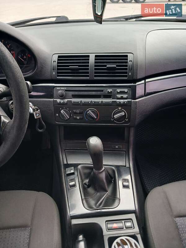 Седан BMW 3 Series 2001 в Каневі