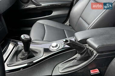 Седан BMW 3 Series 2005 в 