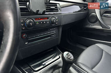 Седан BMW 3 Series 2005 в 