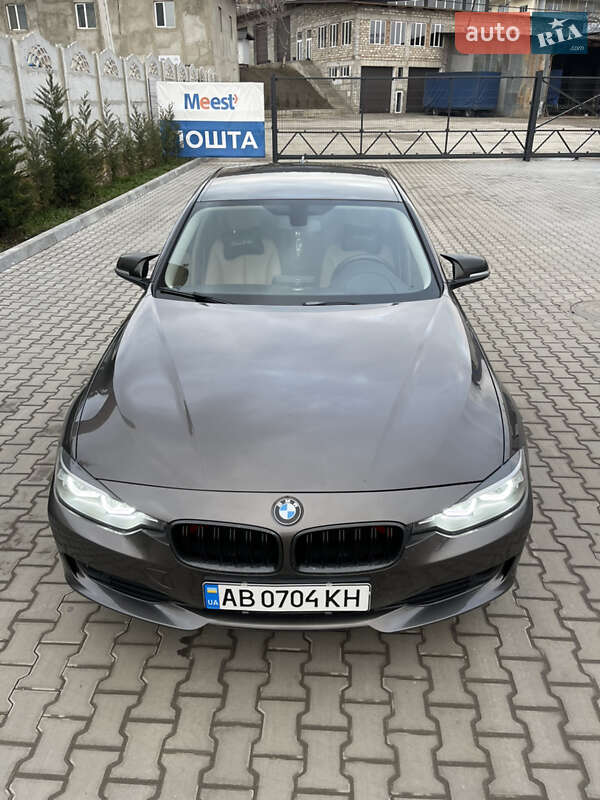 Седан BMW 3 Series 2012 в Могилев-Подольске фото 11 Седан BMW 3 Series 2012 в Могилев-Подольске