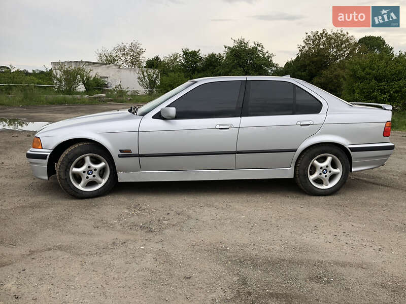 Седан BMW 3 Series 1991 в Ходорове фото 4 Седан BMW 3 Series 1991 в Ходорове