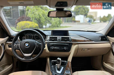 Седан BMW 3 Series 2015 в 