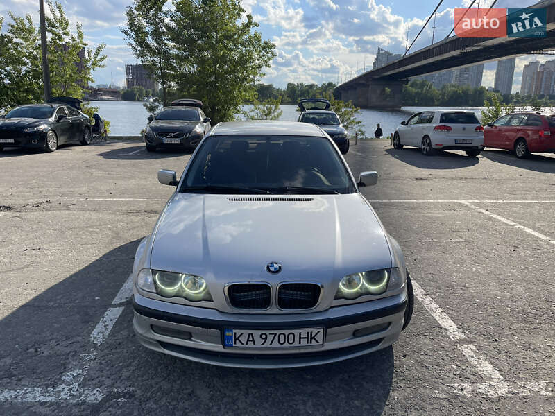 Седан BMW 3 Series 2001 в Києві