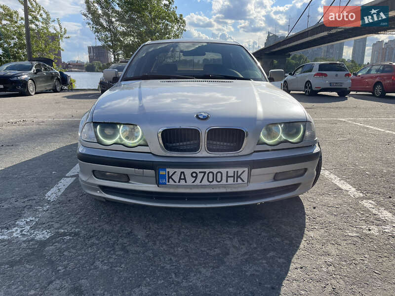 Седан BMW 3 Series 2001 в Києві