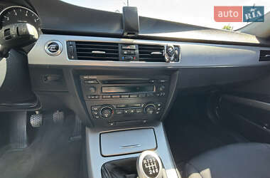 Седан BMW 3 Series 2006 в 