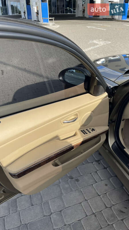 Седан BMW 3 Series 2006 в Києві