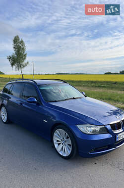 Универсал BMW 3 Series 2007 в Городке