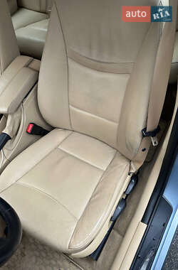 Седан BMW 3 Series 2010 в 