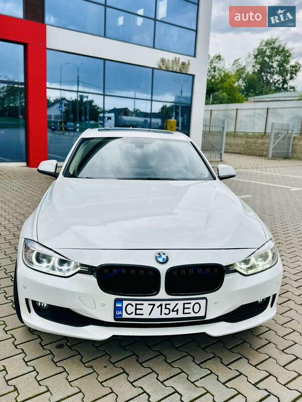 Седан BMW 3 Series 2013 в Черновцах