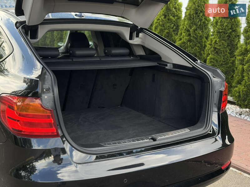 Седан BMW 3 Series 2015 в Киеве