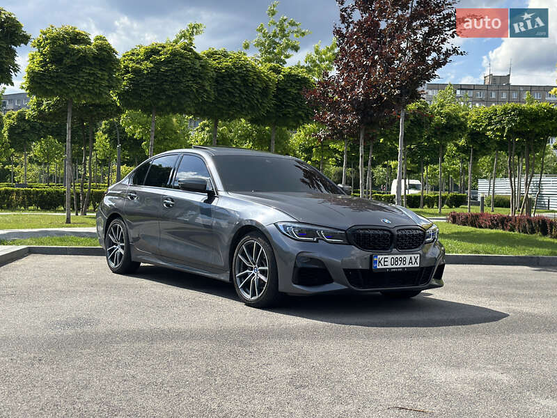 Седан BMW 3 Series 2019 в 
