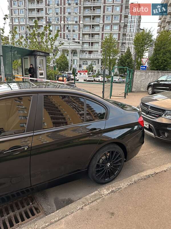 Седан BMW 3 Series 2012 в Киеве