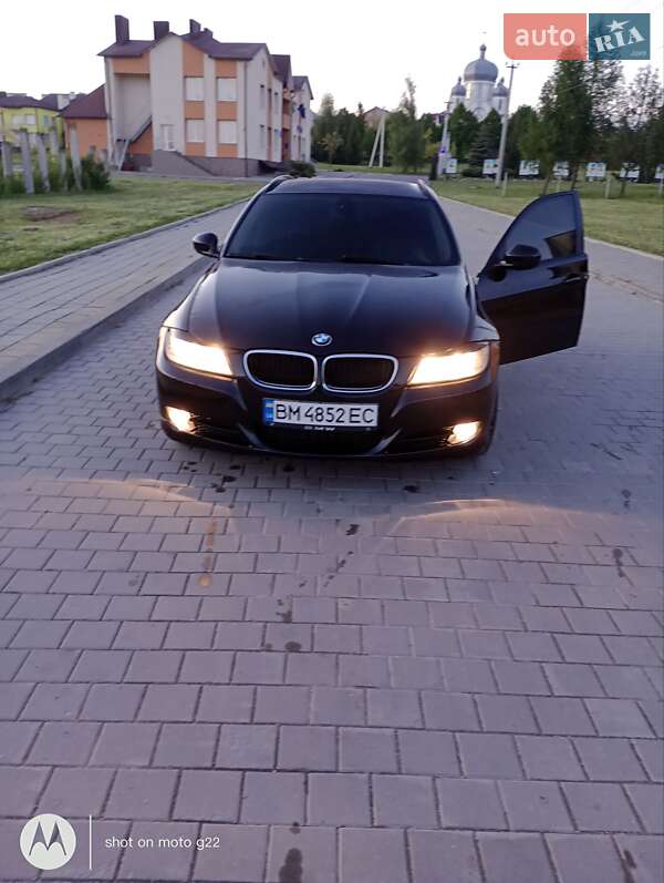 BMW 3 Series 2011