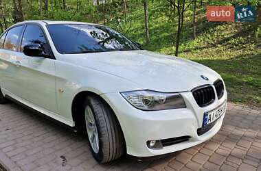 Седан BMW 3 Series 2011 в 