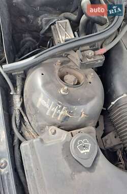 Седан BMW 3 Series 2000 в 