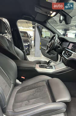 Седан BMW 3 Series 2022 в 
