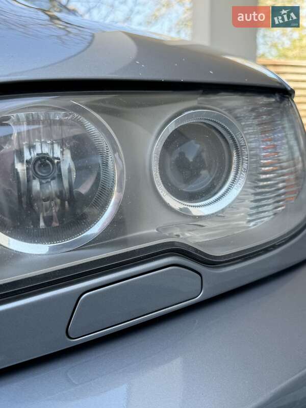 Кабриолет BMW 3 Series 2005 в Черновцах