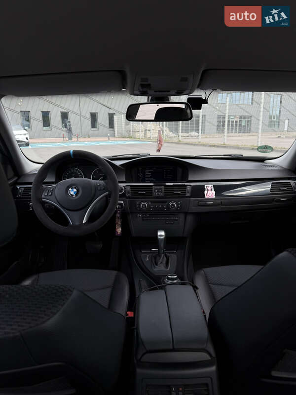 Седан BMW 3 Series 2010 в Львове фото 24 Седан BMW 3 Series 2010 в Львове