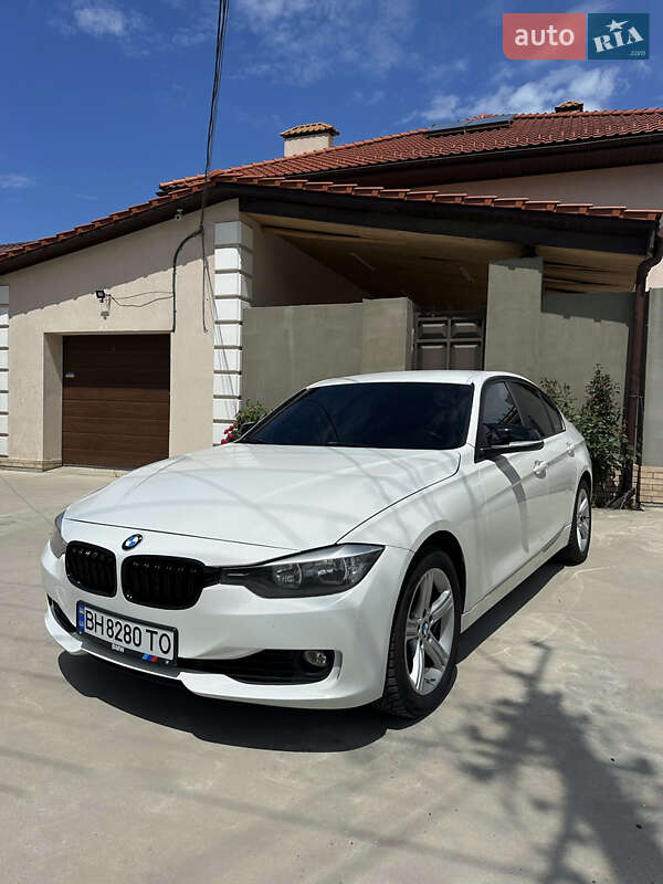 Седан BMW 3 Series 2013 в 