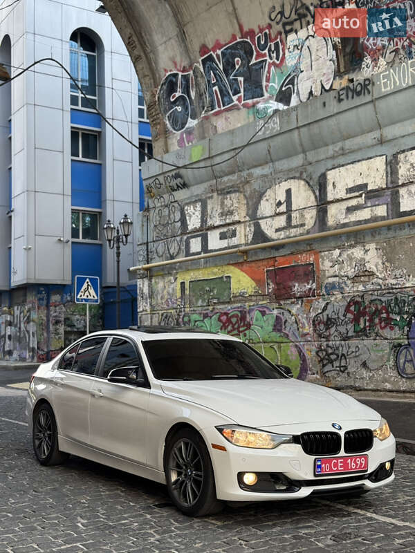 Седан BMW 3 Series 2014 в Одессе