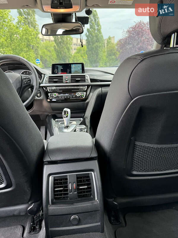Седан BMW 3 Series 2016 в Чернигове