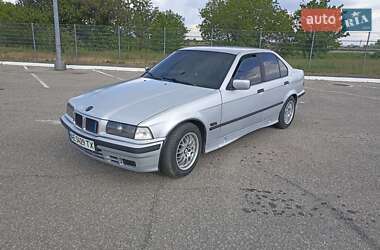 Седан BMW 3 Series 1995 в Днепре