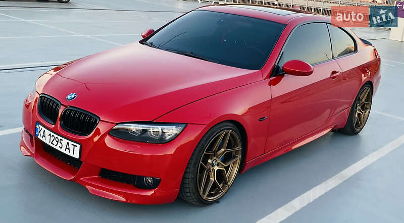 Купе BMW 3 Series 2009 в Киеве