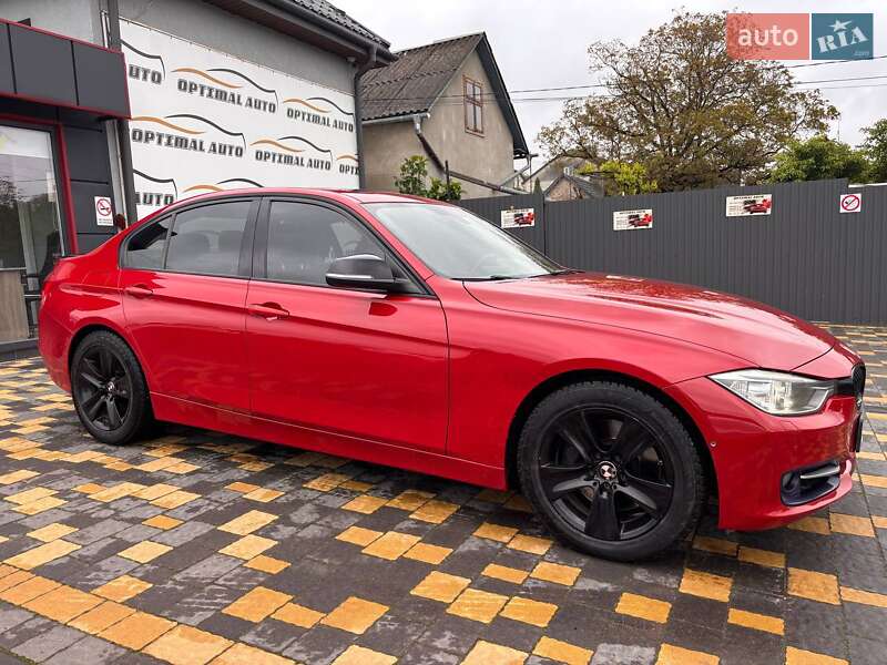 Седан BMW 3 Series 2012 в Львові