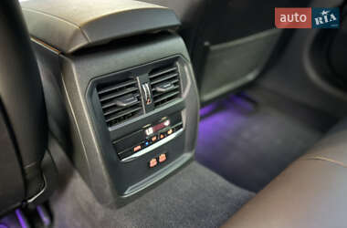 Седан BMW 3 Series 2021 в 