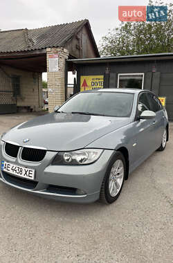 Седан BMW 3 Series 2006 в Миронівці