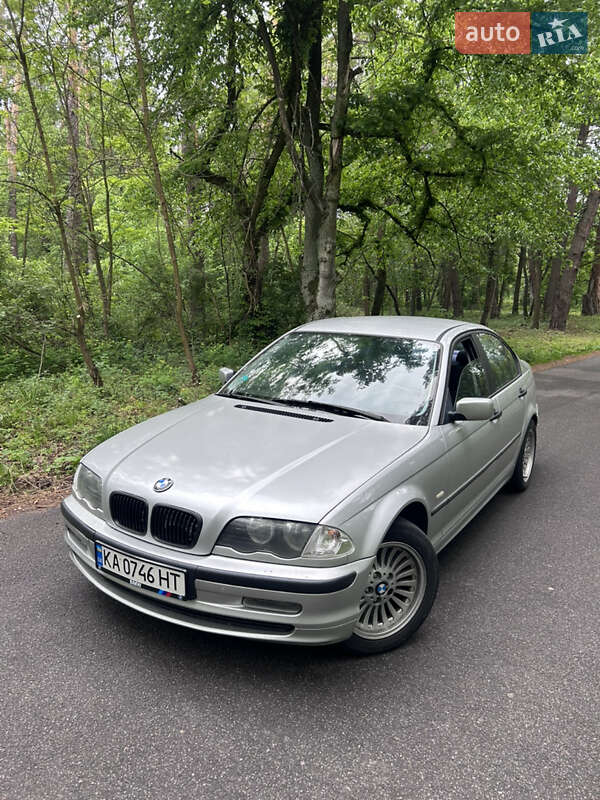 Седан BMW 3 Series 2000 в 
