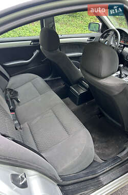 Седан BMW 3 Series 2000 в 