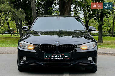 Седан BMW 3 Series 2013 в 