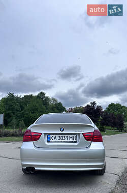 Седан BMW 3 Series 2010 в 