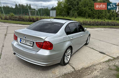Седан BMW 3 Series 2010 в 