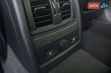 Седан BMW 3 Series 2012 в 
