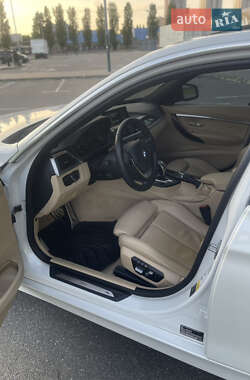 Седан BMW 3 Series 2015 в 